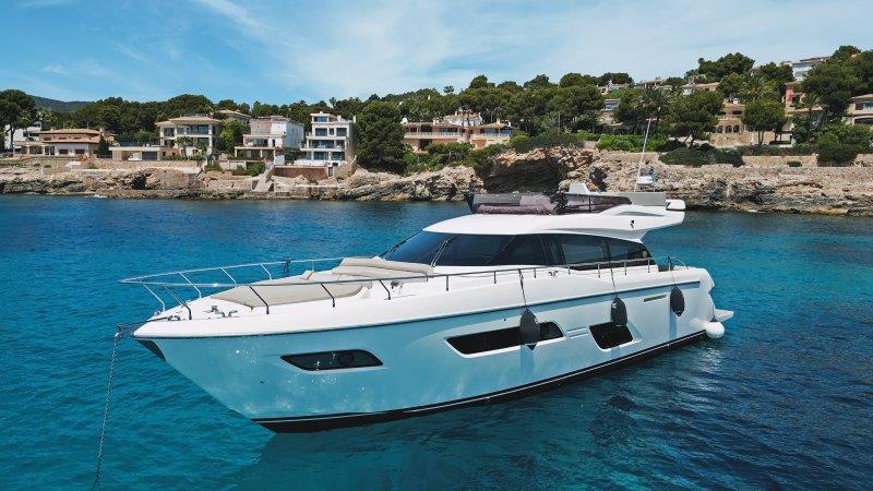 2017 FERRETTI YACHTS 550 